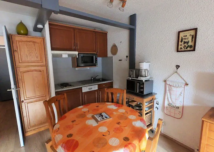 Confortable Au Centre Des Deux Alpes Proche Des Pistes - Fr-1-516-151 *